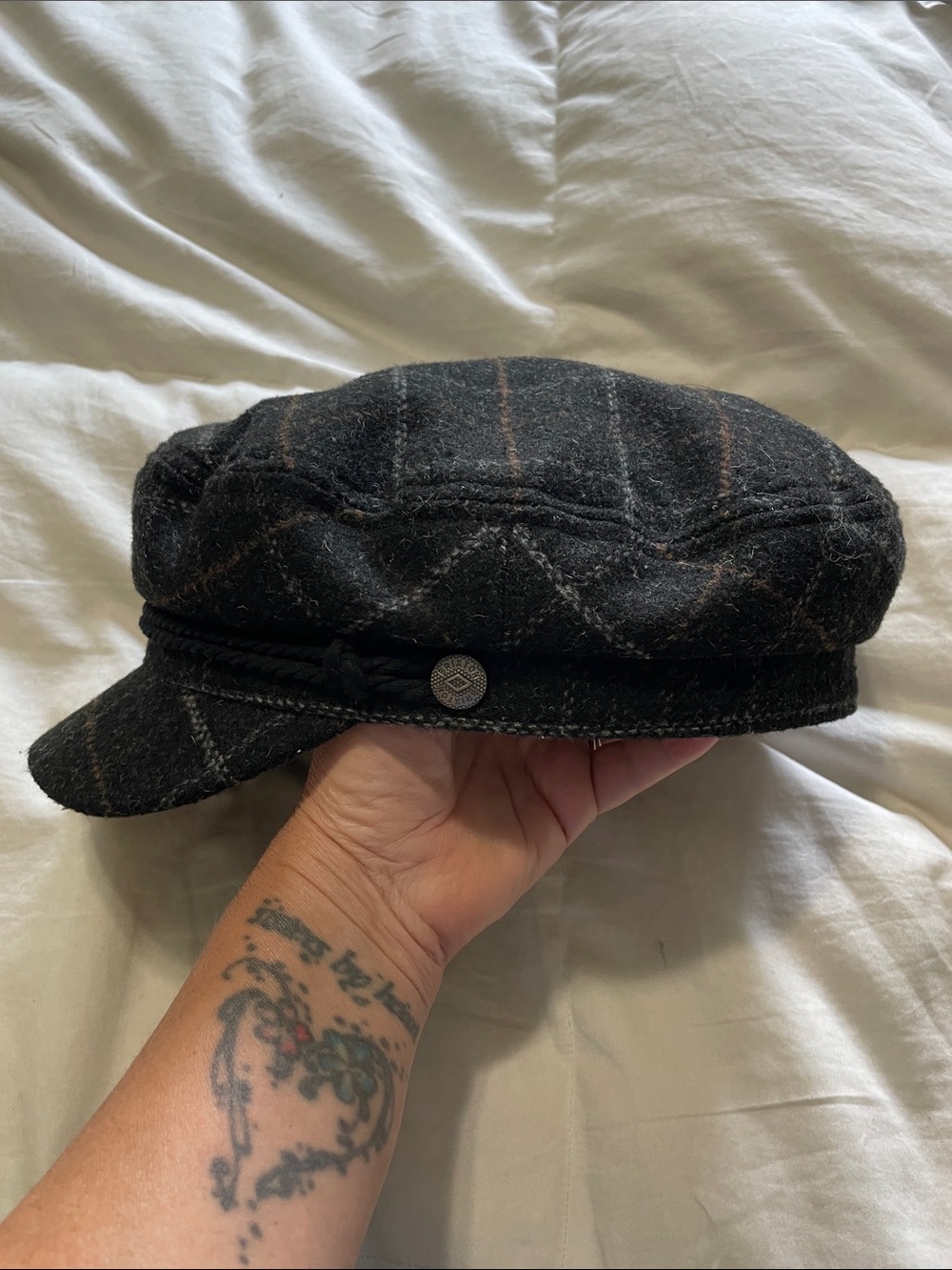 Brixton Fiddler Fisherman Cap - Plaid
Wool Blend - Size Large (7.5)